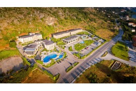 8-10/5/2026 3ήμερη MΕΓΑΛΗ ΠΡΟΣΦΟΡΑ ΤΟΥ ΓΡΑΦΕΙΟΥ ΜΑΣ Στο πολυτελές θέρετρο της ΚΑΣΤΟΡΙΑΣ  ‘’ ΗΟΤΕL LIMNEON RESORT & SPA ‘’ 5***** ΚΑΣΤΟΡΙΑ  ΠΡΕΣΠΕΣ  - ΝΥΜΦΑΙΟ 