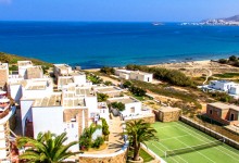 29/5-1/6/2026 4ήμερη ΓΥΡΟΣ ΝΑΞΟΥ – ΚΟΥΦΟΝΗΣΙΑ Εκεί που η ιστορία σμίγει με το γαλάζιο του Αιγαίου (Με διαμονή στο ‘’ Naxos Magic Village Hotel ‘’ 3***plus)ΧΩΡΑ – ΧΑΛΚΙ – ΦΙΛΩΤΙ – ΑΠΕΙΡΑΝΘΟΣ – ΑΠΟΛΛΩΝΑΣ - ΜΕΛΑΝΕΣ ΚΟΥΦΟΝΗΣΙΑ - ΑΓΙΑ ΑΝΝΑ - ΑΓΙΟΣ ΠΡΟΚΟΠΙΟΣ