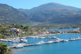 ΚΥΡΙΑΚΗ 10/5/2026 Ημερήσια ΝΗΣΟΣ ΤΡΙΖΟΝΙΑ   (Ο ΠΑΡΑΔΕΙΣΟΣ ΤΟΥ ΚΟΡΙΝΘΙΑΚΟΥ)